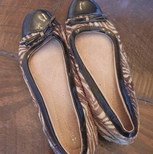 Naturalizer zebra comfort flats size 6